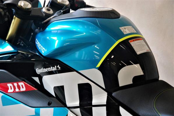 CFmoto 300 SR