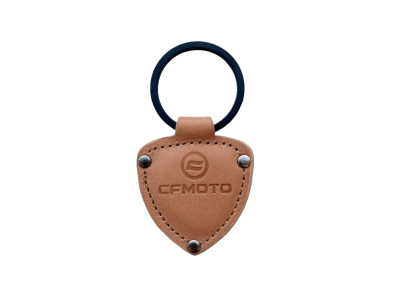 Kožená trojúhelníková klíčenka CFMOTO