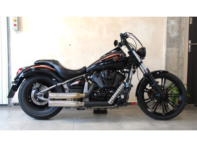 Kawasaki VN900 Custom - hezký stav