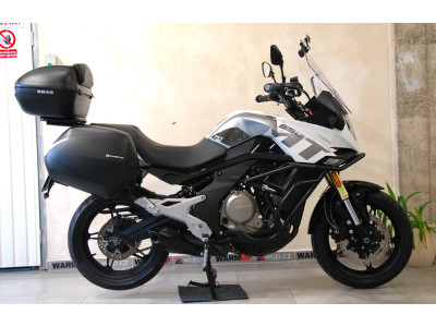 CFMOTO 650 MT Premium - VÝPRODEJ,1.maj,serviska,stroj od nás