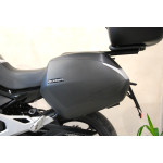 CFMOTO 650 MT Premium - VÝPRODEJ,1.maj,serviska,stroj od nás