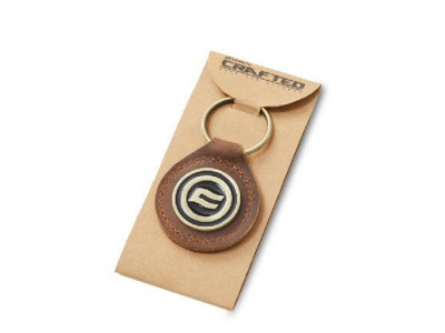 Kožená klíčenka CFMOTO (hnědá)